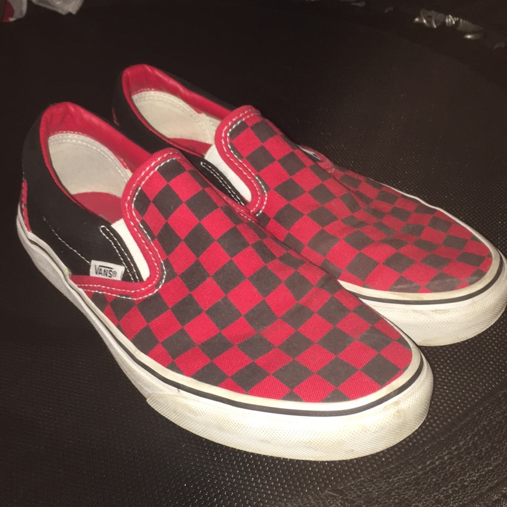 Vans Slip On Sneakers red & black checkered